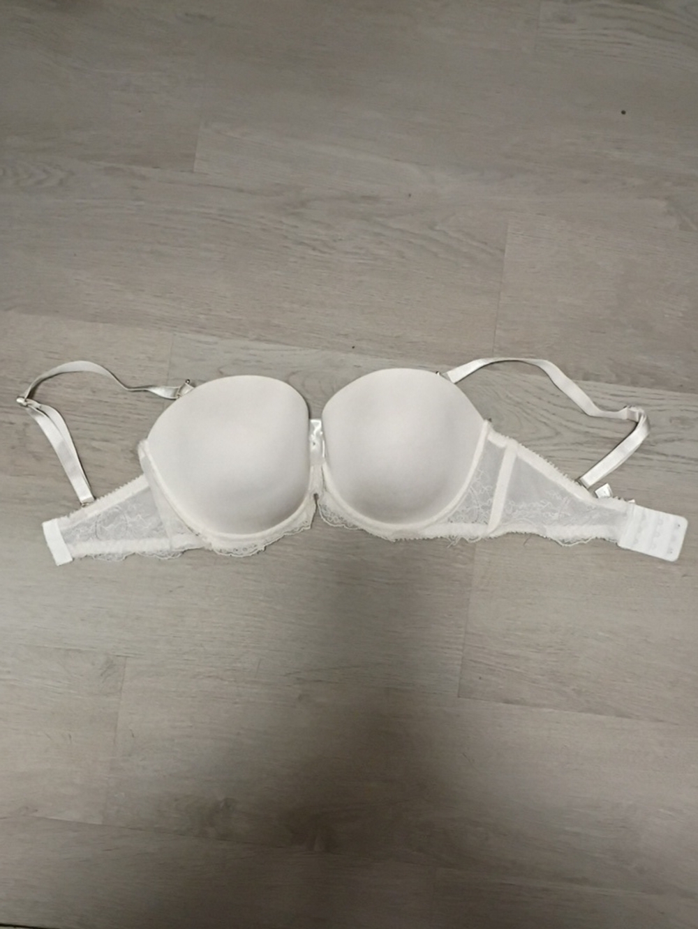 Affinitas White Convertible Lace Push-Up Bra